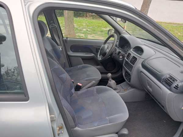 Renault Clio II (2) 1.2 16S EXTREME 5P