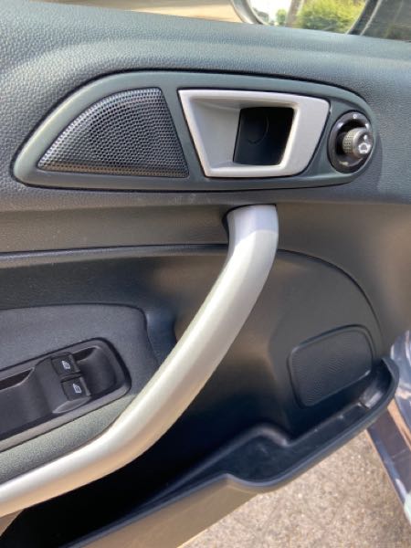 Ford Fiesta 12M garantie/Ford Fiesta/2011/83150/1.25i/€5/OHB