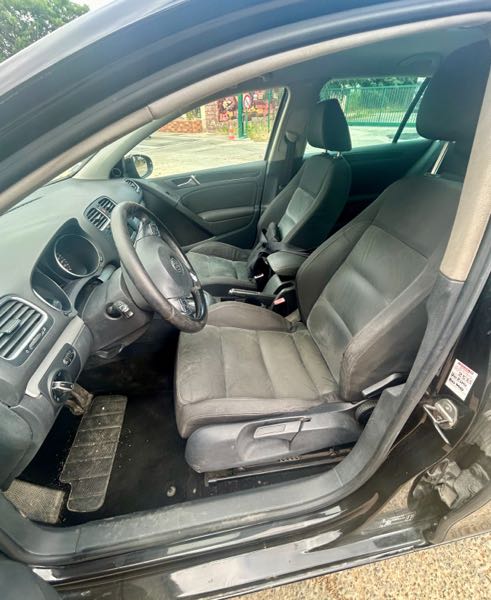 Volkswagen Golf VI 2.0 TDI 140 FAP CONFORTLINE DSG 3P