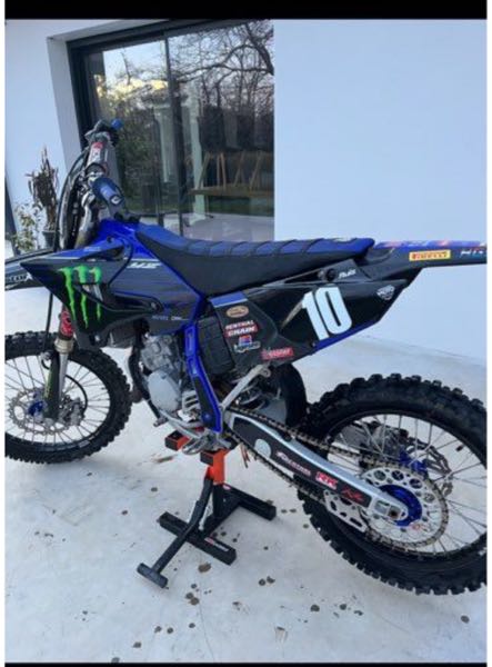 YAMAHA YZ