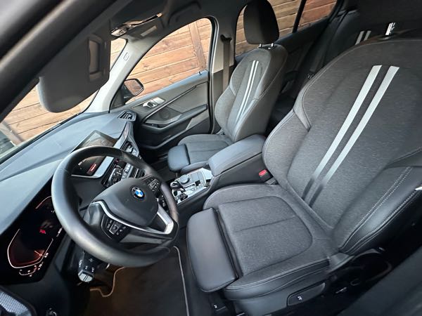 Bmw Serie 1 BMW série 1 Sport / Garantie 09/2026