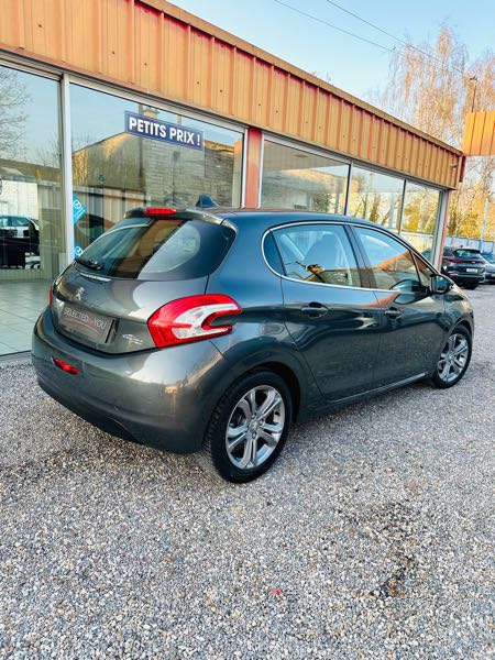 Peugeot 208 1.6 VTI 120 ALLURE 3P