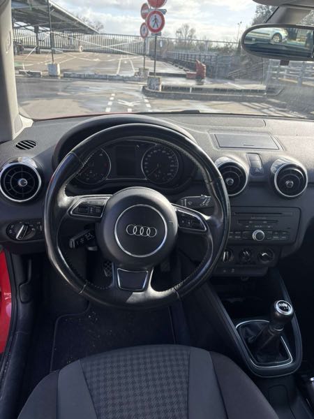 Audi A1 1.6 TDI 105 AMBIENTE