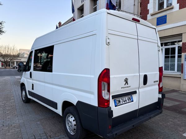 Peugeot Boxer 7 places II (2) 2.0 BLUEHDI 130 335 L2H2 CABINE APPROFONDIE