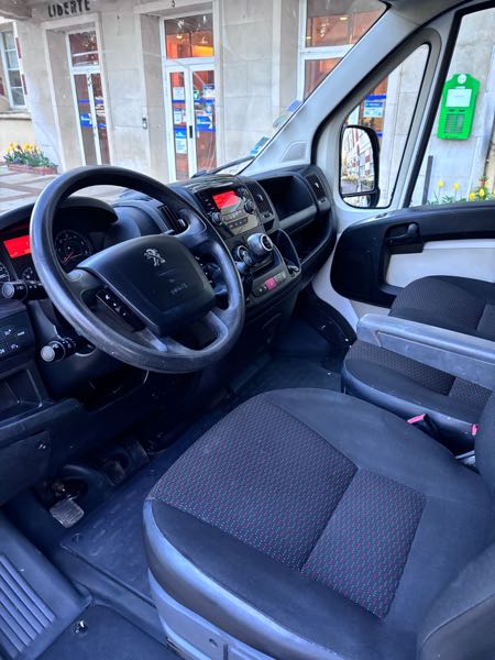 Peugeot Boxer 7 places II (2) 2.0 BLUEHDI 130 335 L2H2 CABINE APPROFONDIE