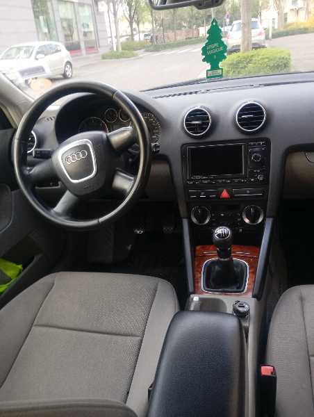 Audi A3 II (2) SPORTBACK 2.0 TDI 140 BUSINESS LINE