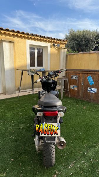 MBK STUNT NAKED