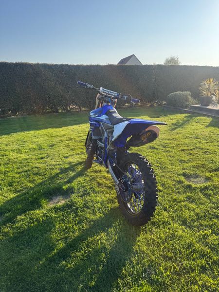 YAMAHA YZF
