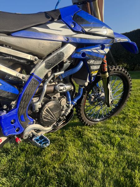 YAMAHA YZF