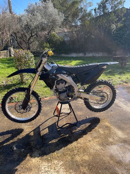 SUZUKI RM-Z