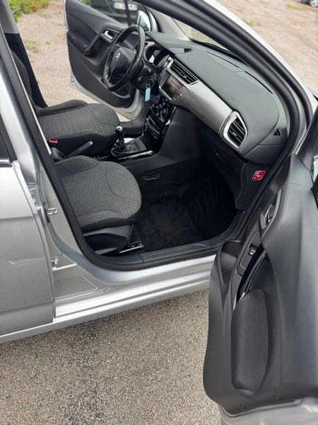 Citroen C3 II (2) 1.6 BLUEHDI 75 FEEL EDITION