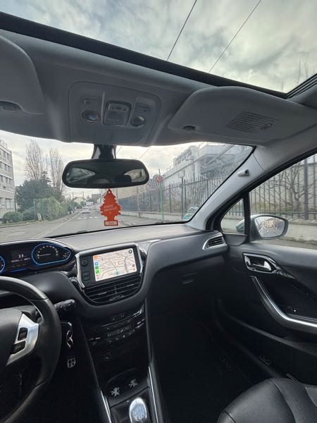 Peugeot 208 1.6 E-HDI FAP 115 FELINE 5P