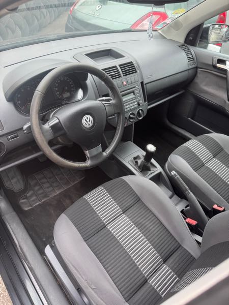 Volkswagen Polo IV (2) 1.2 60 UNITED 5P