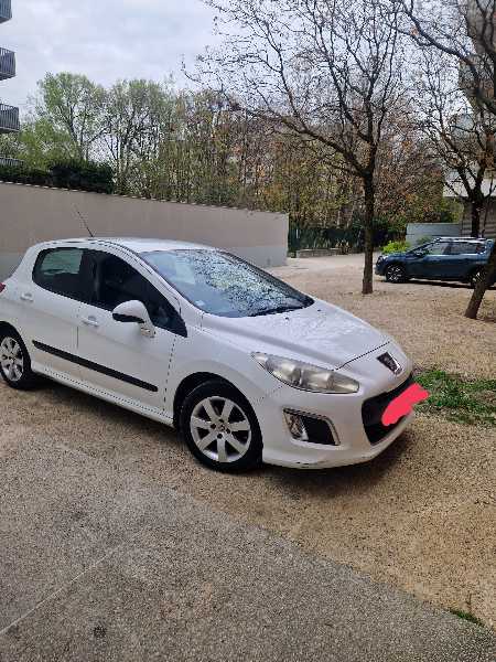Peugeot 308 II 1.6 HDI 92 FAP STYLE