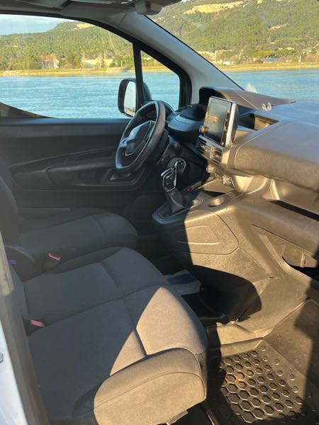 Peugeot Partner III 1.5 STANDARD 650 KG BLUEHDI 100 S&amp;S BVM6 PREMIUM