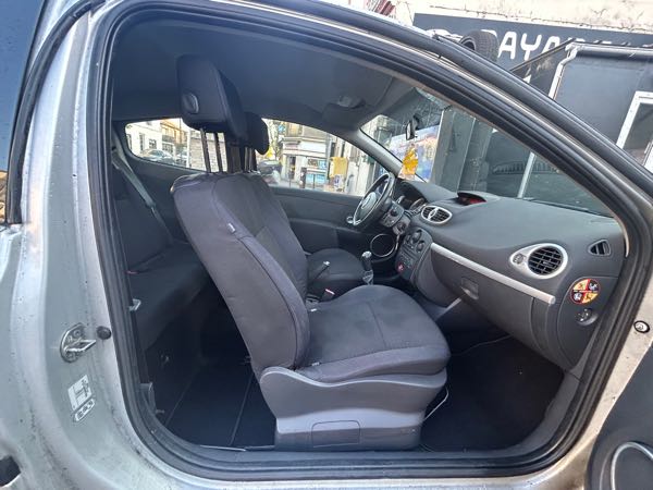 Renault Clio IV (2) 1.2 16V 75 TREND
