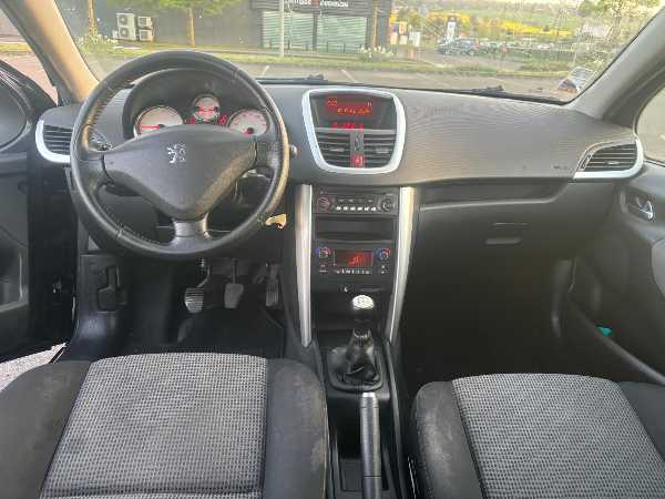 Peugeot 207 1.6 HDI 16V 90 SPORT PACK 5P