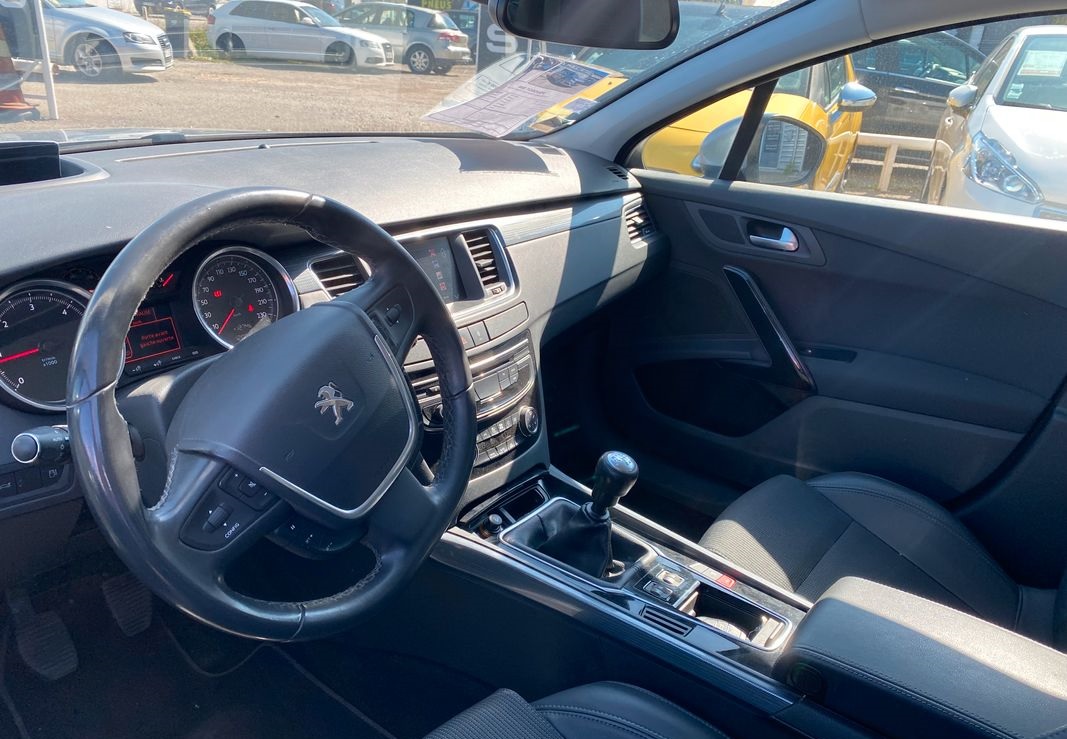 Peugeot 508 (2) 1.6 BLUEHDI 120 S&amp;S ALLURE