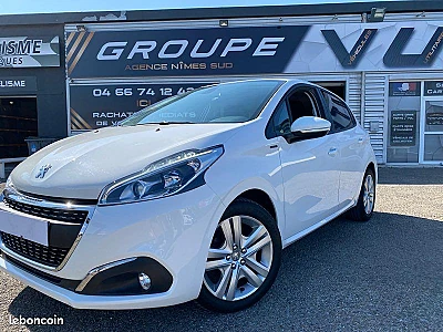 Peugeot 208 (2) 1.2 PURETECH 82 SIGNATURE 5P