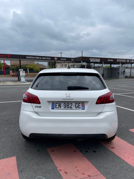Peugeot 308 II 1.6 BLUEHDI 120 BUSINESS EAT6