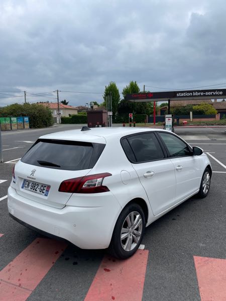 Peugeot 308 II 1.6 BLUEHDI 120 BUSINESS EAT6