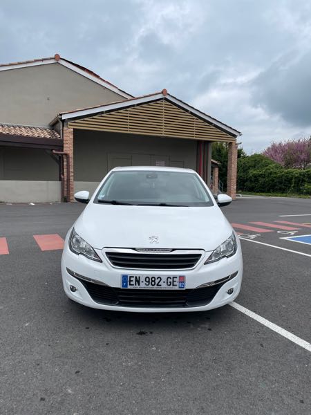 Peugeot 308 II 1.6 BLUEHDI 120 BUSINESS EAT6