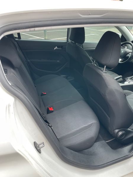 Peugeot 308 II 1.6 BLUEHDI 120 BUSINESS EAT6