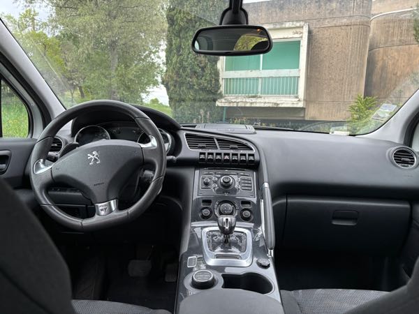 Peugeot 3008 PEUGEOT 3008 HYBRID4 2.0 HDI