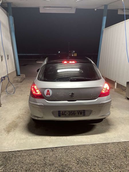 Peugeot 308 1.6 HDI 90 PREMIUM PACK