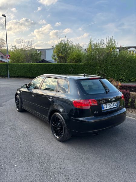 Audi A3 II (2) SPORTBACK 2.0 TDI 140 BUSINESS LINE