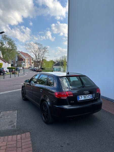 Audi A3 II (2) SPORTBACK 2.0 TDI 140 BUSINESS LINE
