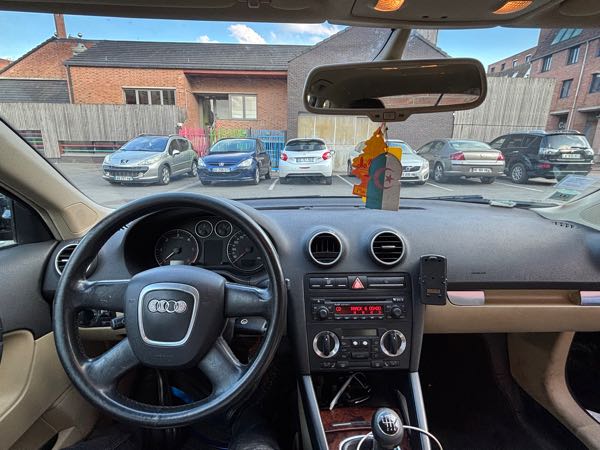 Audi A3 II (2) SPORTBACK 2.0 TDI 140 BUSINESS LINE