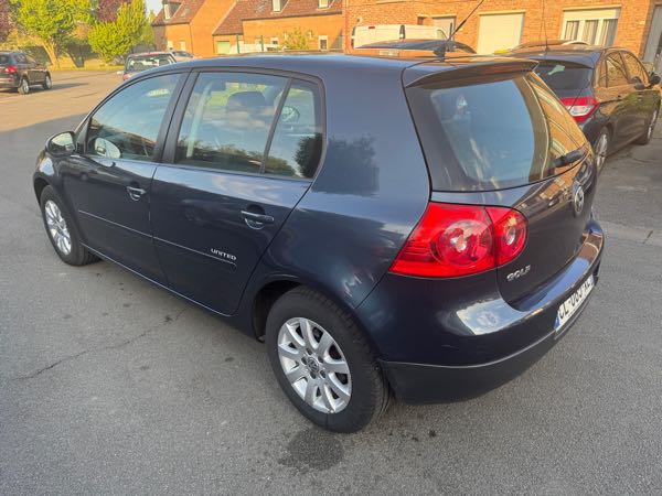 Volkswagen Golf V 1.9 TDI 90 UNITED 5P