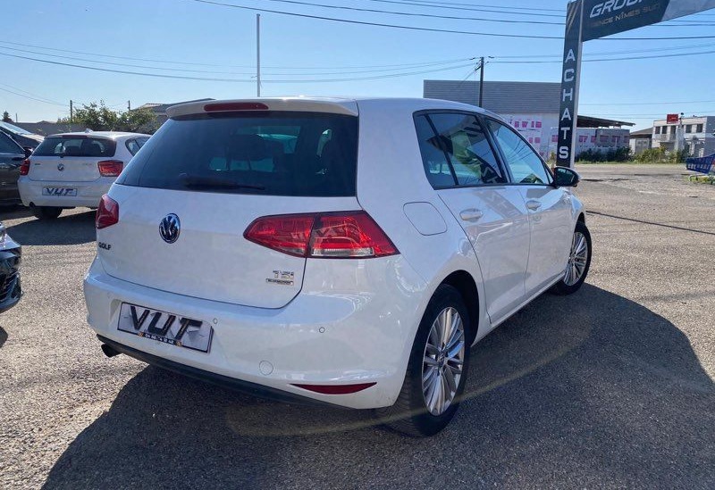 Volkswagen Golf VII 1.2 TSI 105 BLUEMOTION TECHNOLOGY CARAT 5P