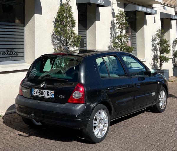 Renault Clio II (2) 1.5 DCI 80 INITIALE 5P