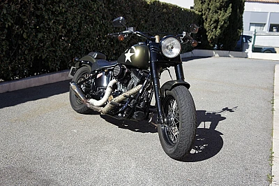 HARLEY-DAVIDSON SOFTAIL SLIM 1800 S