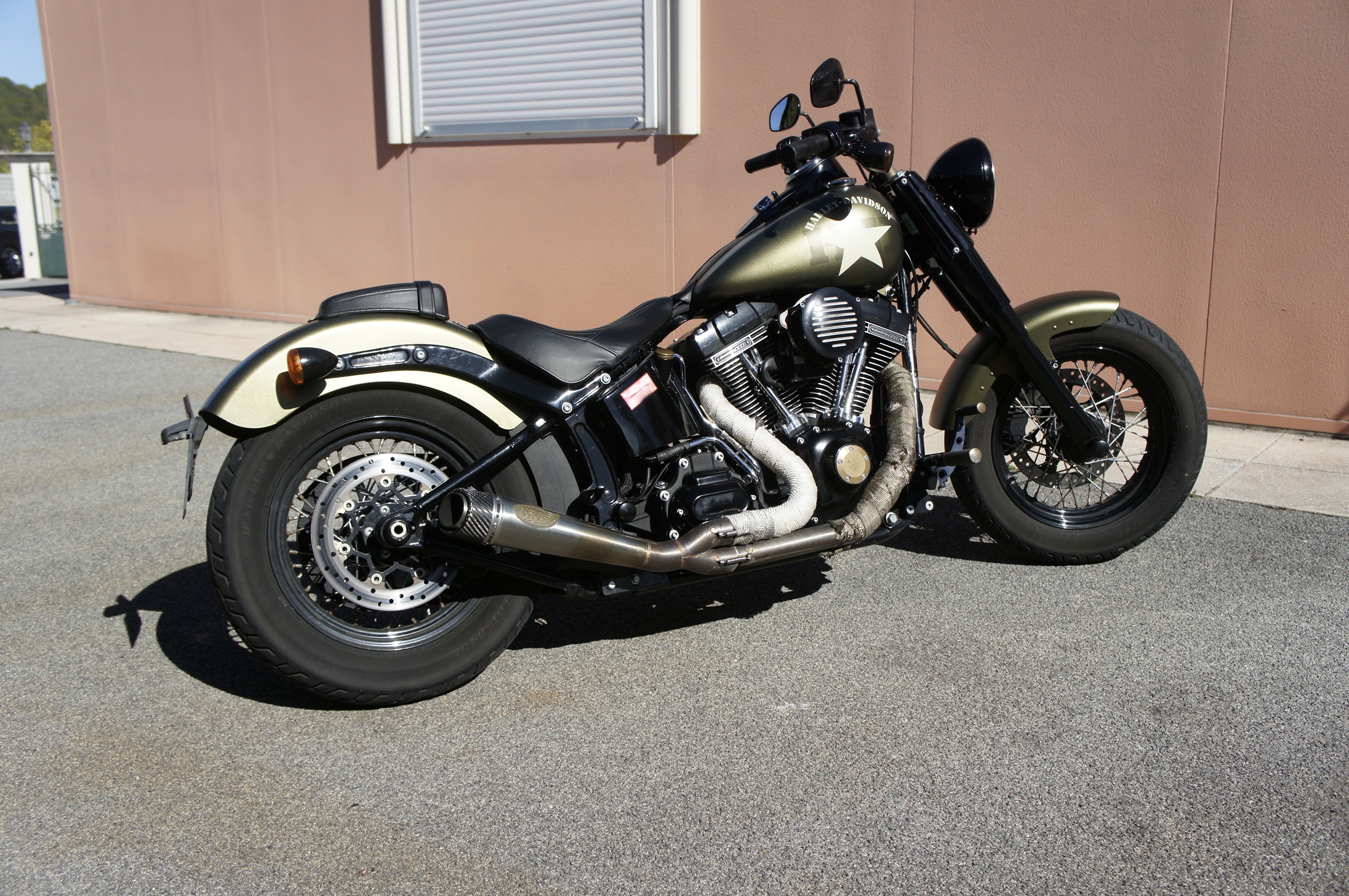 HARLEY-DAVIDSON SOFTAIL SLIM 1800 S