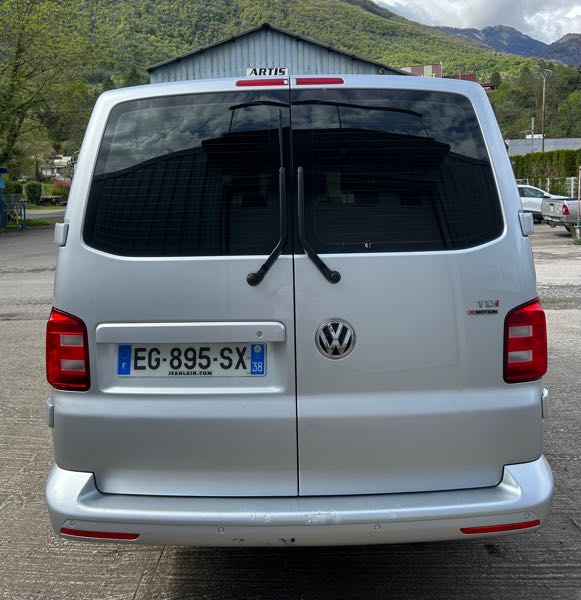Volkswagen Caravelle Volkswagen caravelle 2.0tdi 150cv 9 places