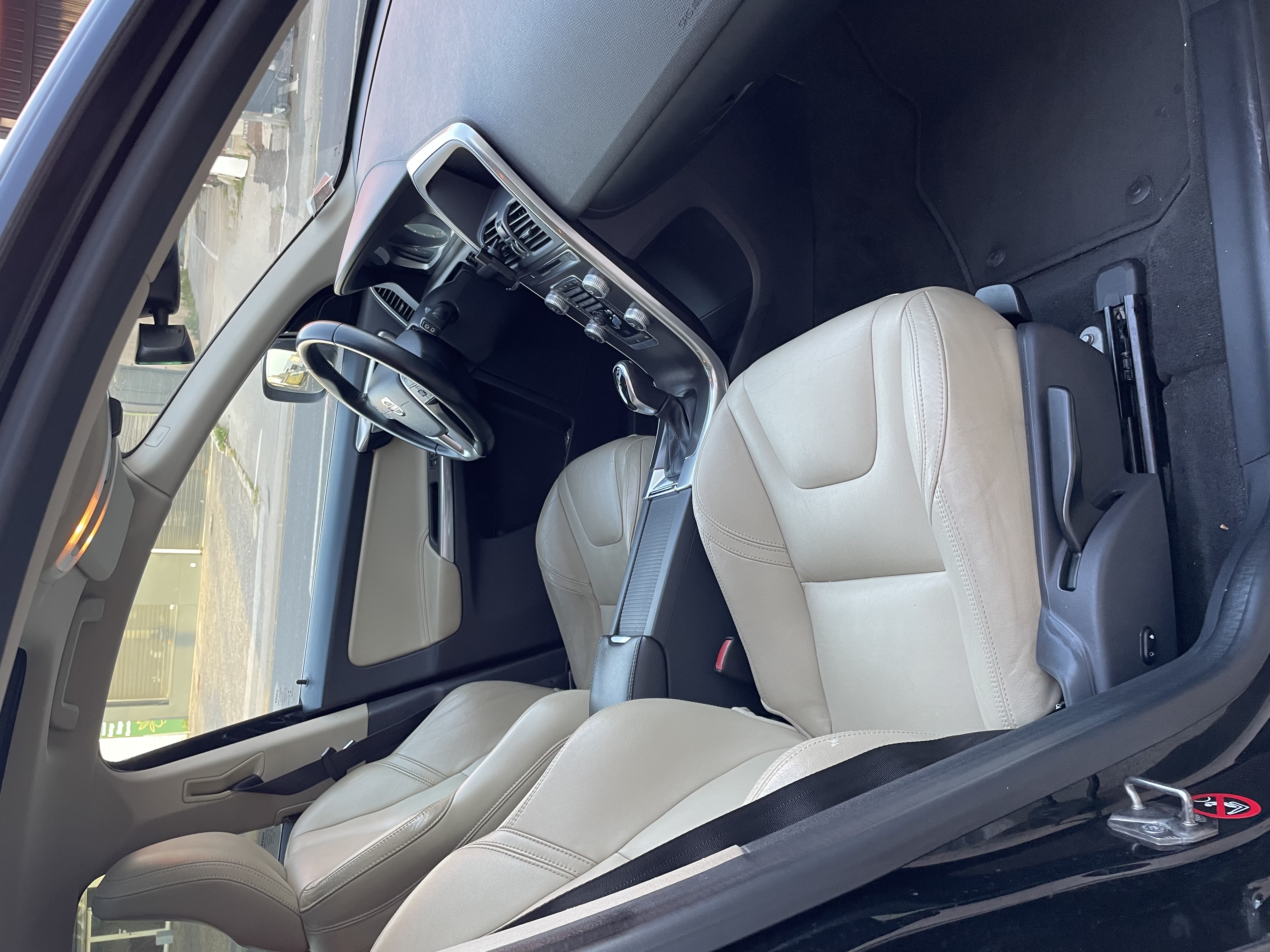 Volvo Xc60 (2) D3 150 SUMMUM GEARTRONIC