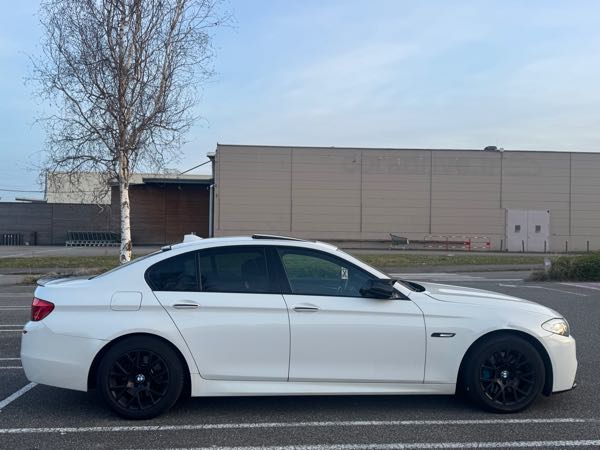 Bmw Serie 5 (F10) 525DA 204 SPORT DESIGN