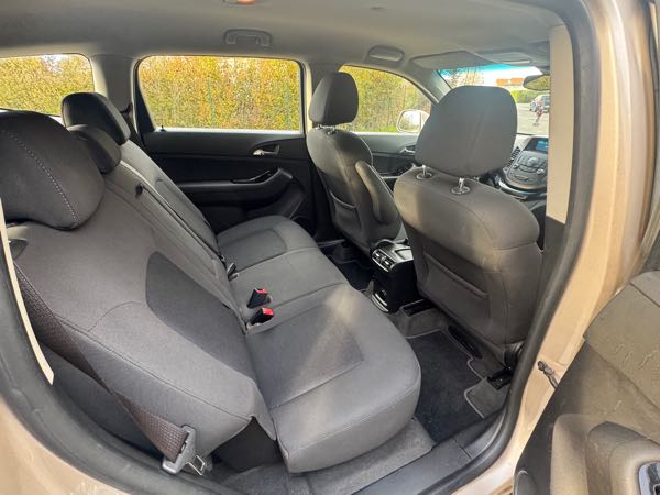 Chevrolet Orlando 2.0 VCDI 130 LT+