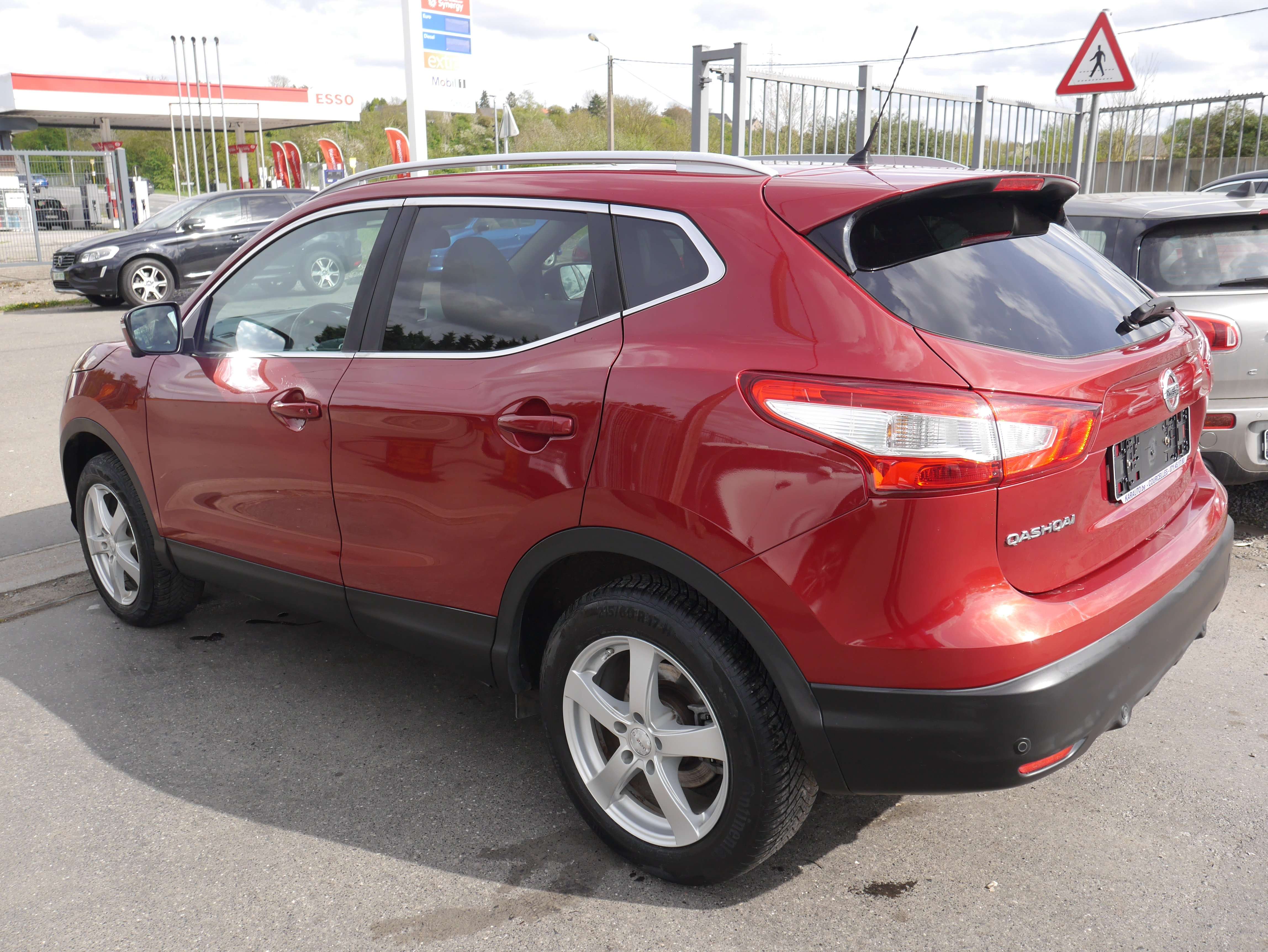 Nissan Qashqai 1.2 DIG-T 2WD*GPS*CUIR*TOIT PANO*
