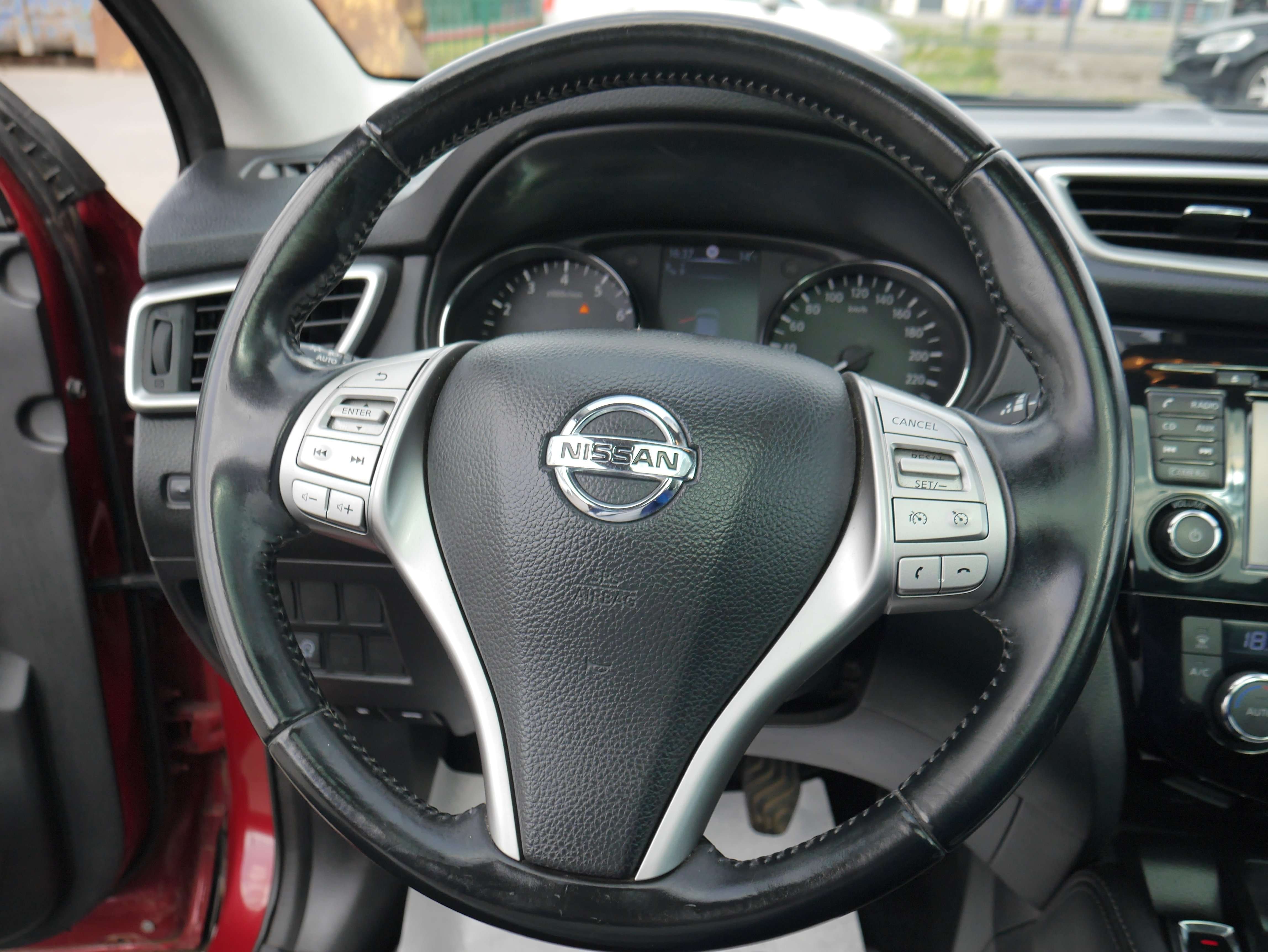 Nissan Qashqai 1.2 DIG-T 2WD*GPS*CUIR*TOIT PANO*