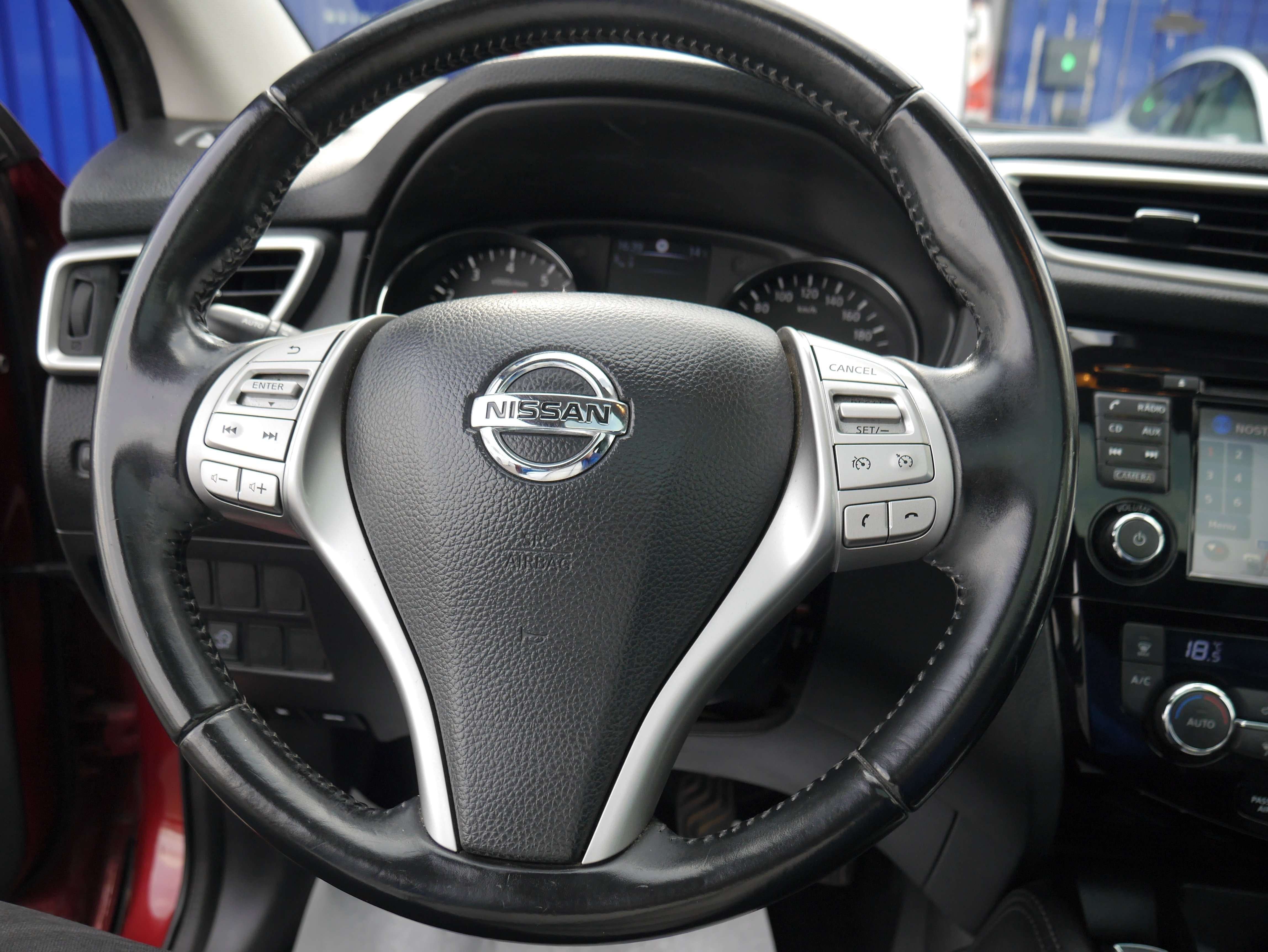 Nissan Qashqai 1.2 DIG-T 2WD*GPS*CUIR*TOIT PANO*