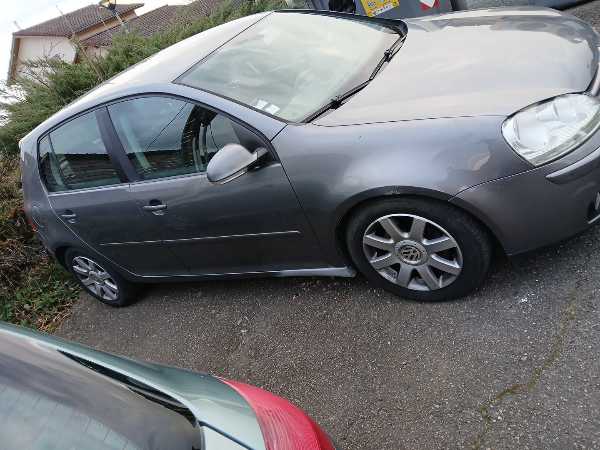 Volkswagen Golf V 2.0 TDI 140 CONFORT 4MOTION 5P