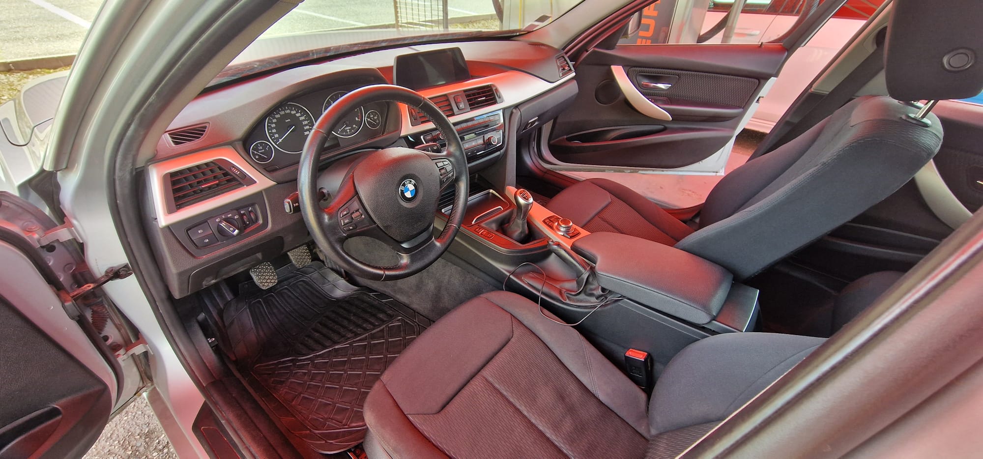 Bmw Serie 3 (F31) (2) TOURING 318D 150 BUSINESS DESIGN