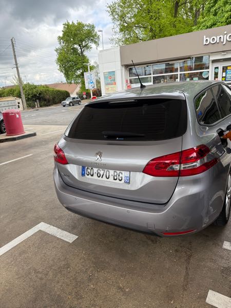 Peugeot 308 308sw 1.5 BLUEHDI 130cv