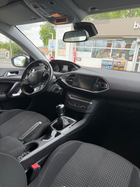 Peugeot 308 308sw 1.5 BLUEHDI 130cv