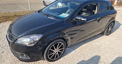 Kia Ceed coupe 1.6l crdi 90ch pack gps 05/2011