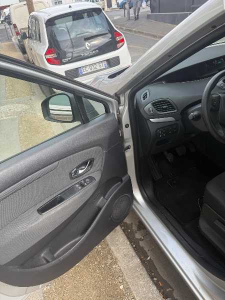Renault Scenic 3 (2) 1.5 DCI 110 ENERGY FAP AUTHENTIQUE ECO2